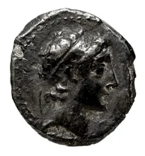 Деметрий II Никатор obv