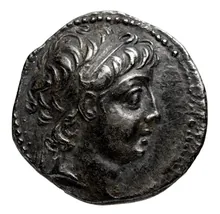 Деметрий II Никатор obv