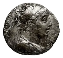 Деметрий II Никатор obv