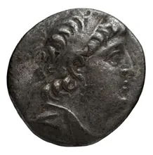 Деметрий II Никатор obv