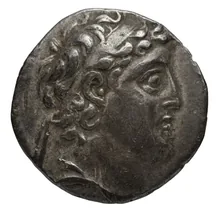 Деметрий II Никатор obv