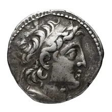 Деметрий II Никатор obv
