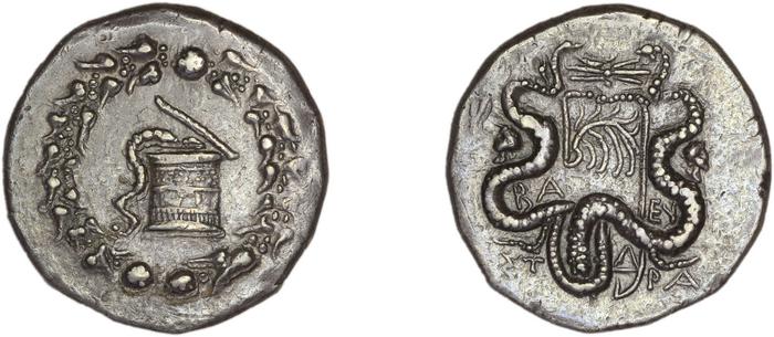реверс Aristonicus Stratoniceia-Hadrianopolis Kleiner and Noe 1977 p. 104, 4