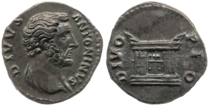 реверс RIC III Marcus Aurelius 442