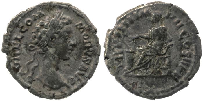 реверс RIC III Marcus Aurelius 657