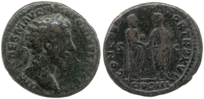 реверс RIC III Marcus Aurelius 831