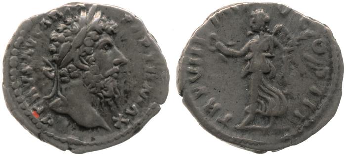 реверс RIC III Marcus Aurelius 589