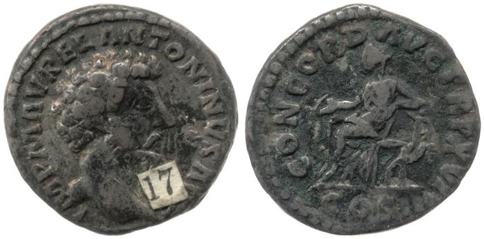 реверс RIC III Marcus Aurelius 35