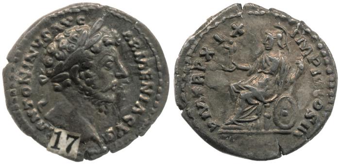реверс RIC III Marcus Aurelius 138