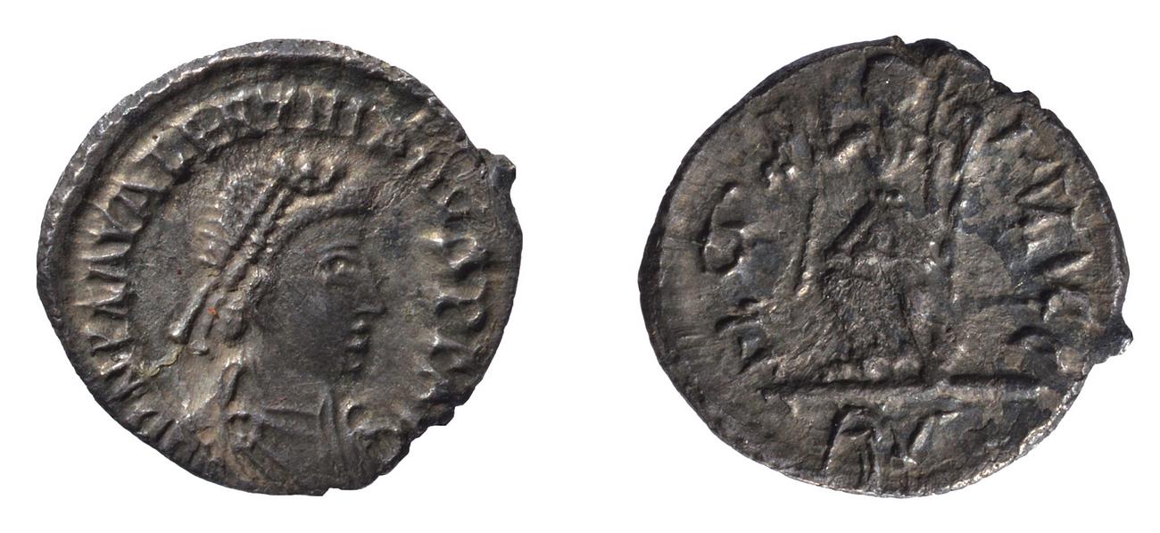 аверс RIC X Valentinian III 2085