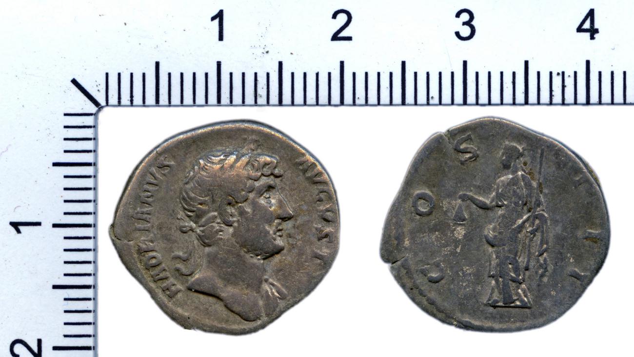 аверс RIC II, Part 3 (second edition) Hadrian 718
