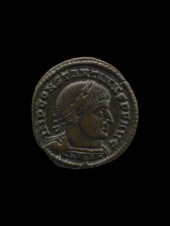 реверс RIC VII Ticinum 45