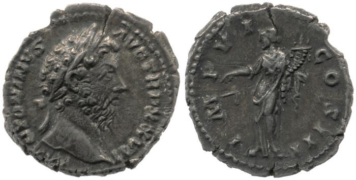 реверс RIC III Marcus Aurelius 271