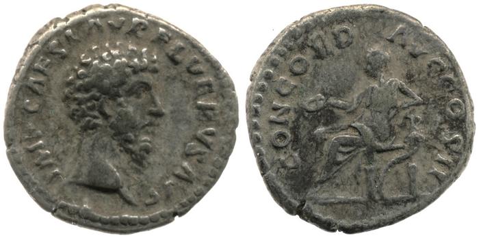 реверс RIC III Marcus Aurelius 444