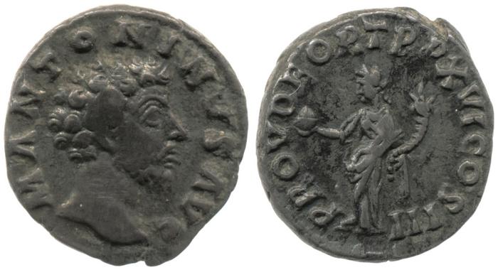 реверс RIC III Marcus Aurelius 48