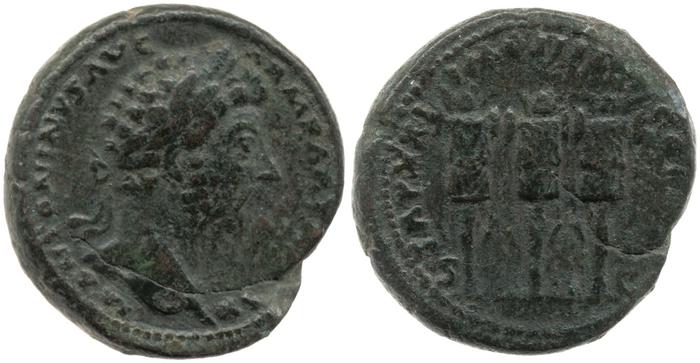 реверс RIC III Marcus Aurelius 947