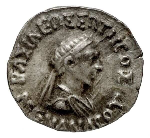 Bactrian and Indo-Greek Coinage Menander I 13.19, аверс, bnf-bigr