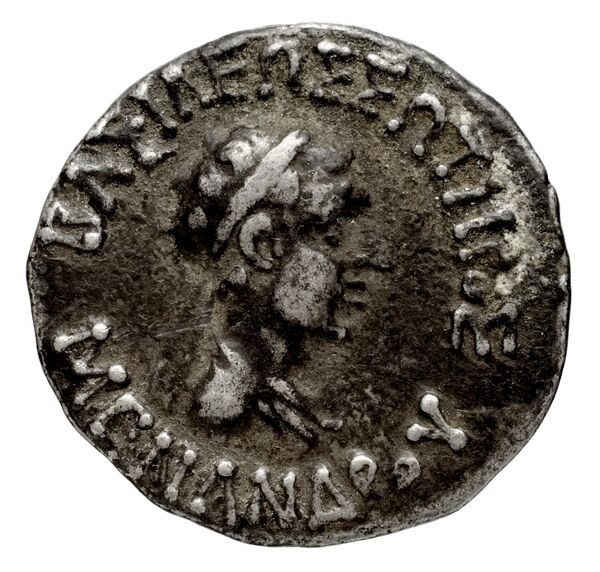 Bactrian and Indo-Greek Coinage Menander I 13.16, аверс, bnf-bigr