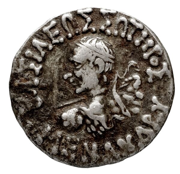 Bactrian and Indo-Greek Coinage Menander I 16.6, аверс, bnf-bigr