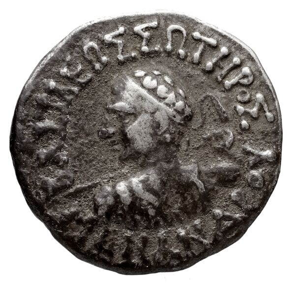 Bactrian and Indo-Greek Coinage Menander I 16.1, аверс, bnf-bigr