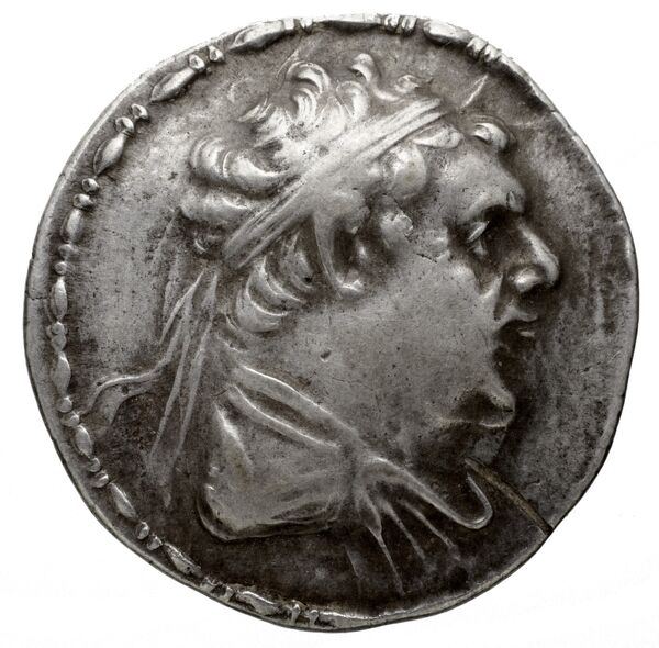 Bactrian and Indo-Greek Coinage Heliocles I 1.25, аверс, bnf-bigr