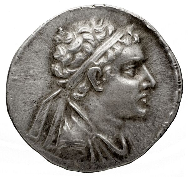 Bactrian and Indo-Greek Coinage Eucratides II 3.2, аверс, bnf-bigr