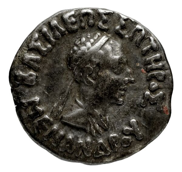 Bactrian and Indo-Greek Coinage Menander I 13.10, аверс, bnf-bigr