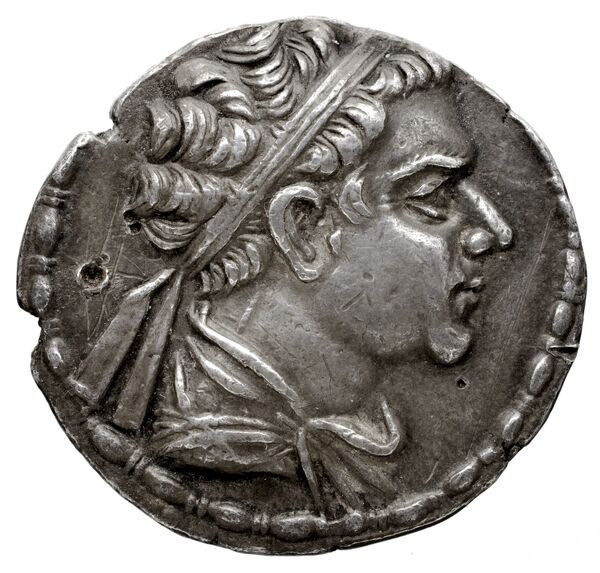 Bactrian and Indo-Greek Coinage Eucratides II 1.1, аверс, bnf-bigr
