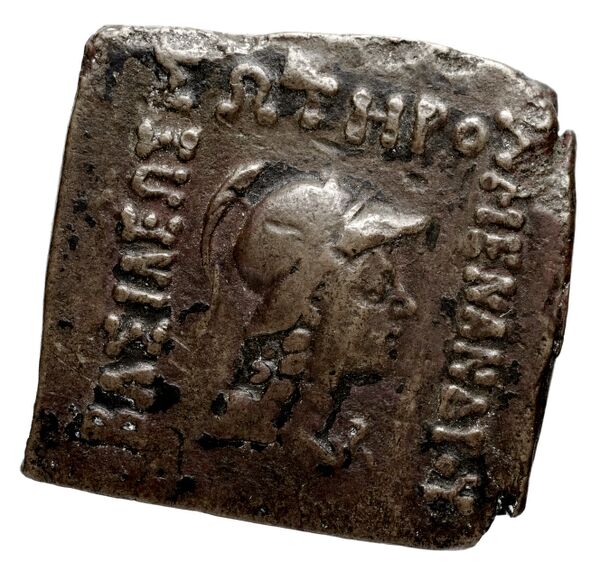 Bactrian and Indo-Greek Coinage Menander I 30.2, аверс, bnf-bigr
