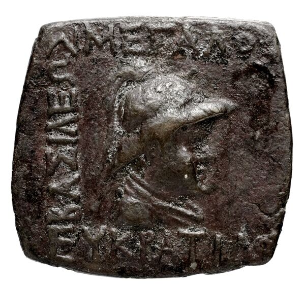 Bactrian and Indo-Greek Coinage Eucratides I 22.10, аверс, bnf-bigr