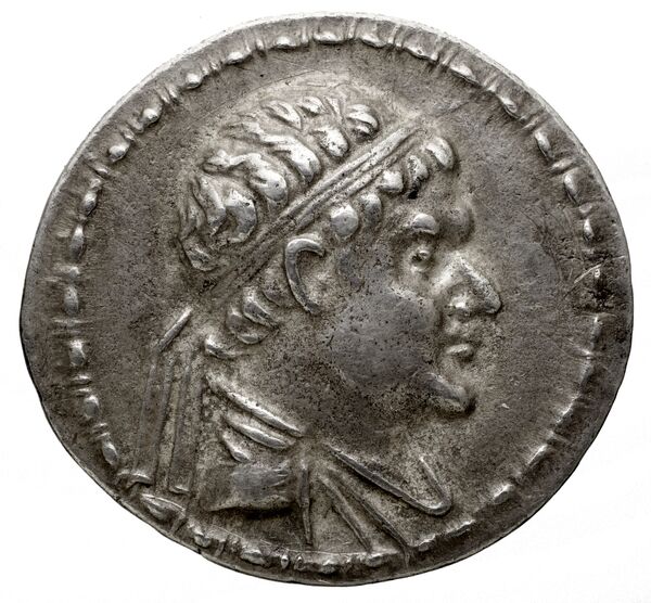Bactrian and Indo-Greek Coinage Heliocles I 1.26, аверс, bnf-bigr