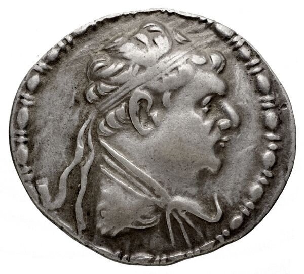 Bactrian and Indo-Greek Coinage Heliocles I 1.11, аверс, bnf-bigr