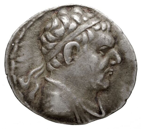 Bactrian and Indo-Greek Coinage Heliocles I 1.2, аверс, bnf-bigr