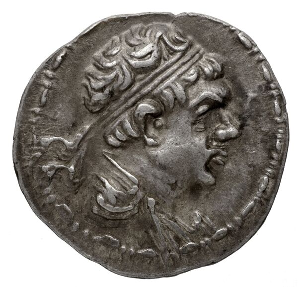 Bactrian and Indo-Greek Coinage Heliocles I 3.6, аверс, bnf-bigr