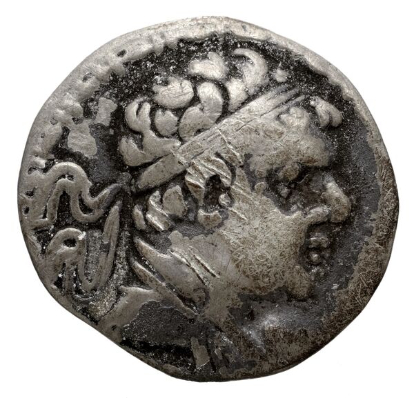 Bactrian and Indo-Greek Coinage Heliocles I 3.3, аверс, bnf-bigr