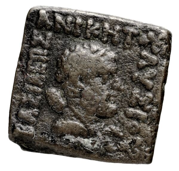 Bactrian and Indo-Greek Coinage Lysias 15.1, аверс, bnf-bigr