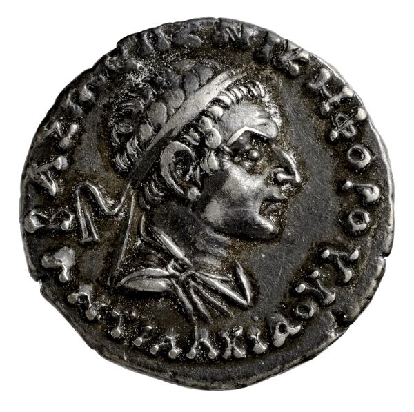 Bactrian and Indo-Greek Coinage Antialcidas 12.1, аверс, bnf-bigr