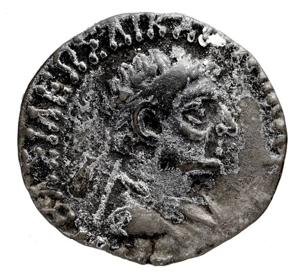 Bactrian and Indo-Greek Coinage Archebius 11.2, аверс, bnf-bigr