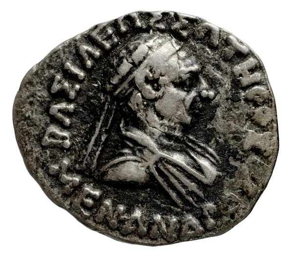 Bactrian and Indo-Greek Coinage Menander I 13.19, аверс, bnf-bigr