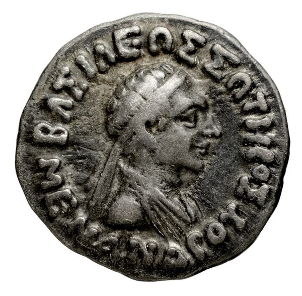 Bactrian and Indo-Greek Coinage Menander I 13.19, аверс, bnf-bigr