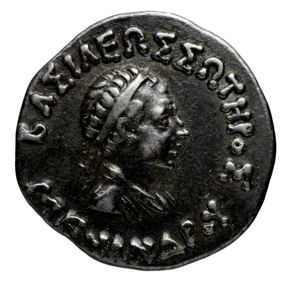 Bactrian and Indo-Greek Coinage Menander I 13.2, аверс, bnf-bigr