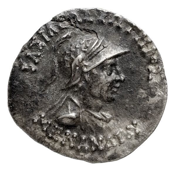 Bactrian and Indo-Greek Coinage Menander I 14.6, аверс, bnf-bigr