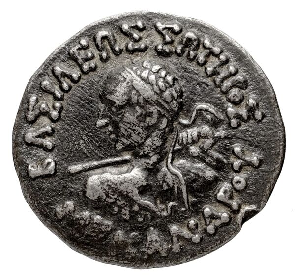 Bactrian and Indo-Greek Coinage Menander I 16.6, аверс, bnf-bigr
