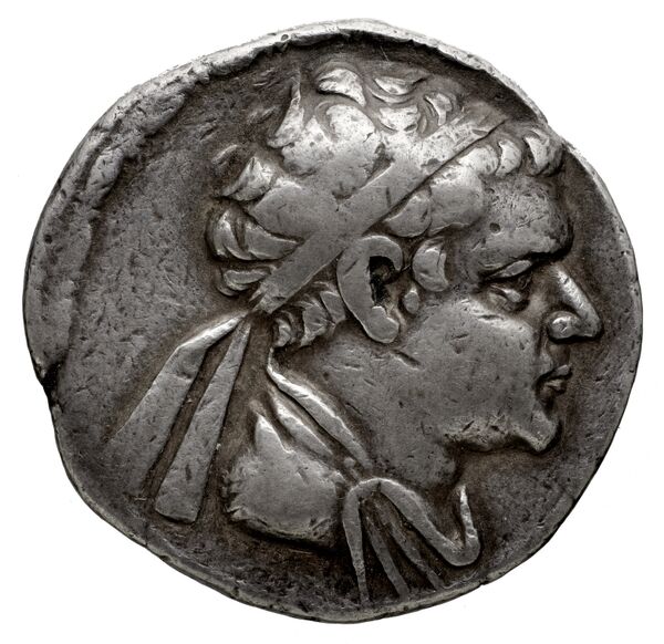 Bactrian and Indo-Greek Coinage Eucratides II 1.9, аверс, bnf-bigr
