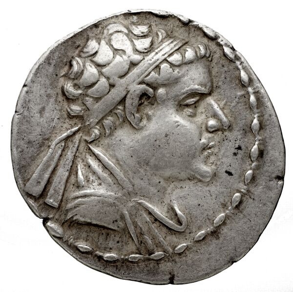 Bactrian and Indo-Greek Coinage Eucratides II 1.1, аверс, bnf-bigr