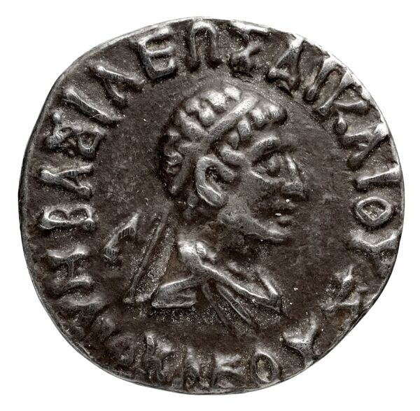 Bactrian and Indo-Greek Coinage Heliocles II 8.5, obverse, bnf-bigr