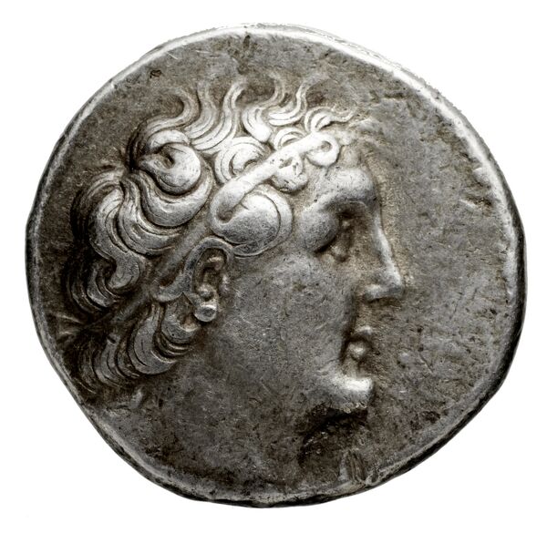 Coins of the Ptolemaic Empire Vol. I, Part 1, no. 666, аверс, bnf-hrc