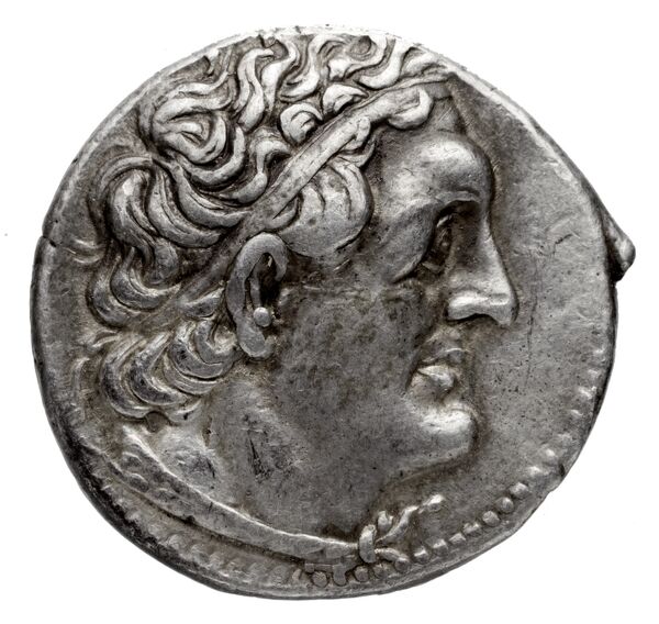 Птолемей III Эвергет obv