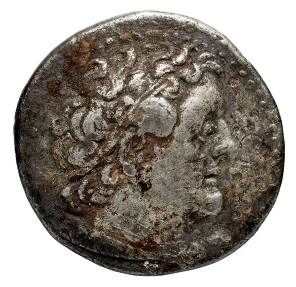Coins of the Ptolemaic Empire Vol. I, Part 1, no. 305, аверс, bnf-hrc