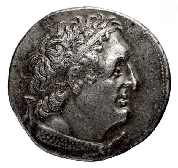 Coins of the Ptolemaic Empire Vol. I, Part 1, no. 732, аверс, bnf-hrc